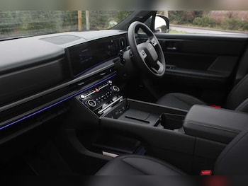 Used Hyundai Santa Fe 2025 for sale - 77127474: Photo