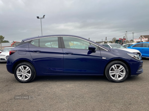 Used Vauxhall Astra 2017 for sale - 76215739: Photo 2