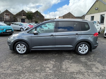 Used Volkswagen Touran 2021 for sale - 79602835: Photo