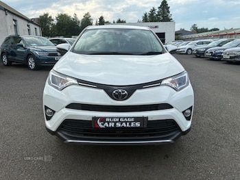 Used Toyota RAV4 2017 for sale - 79413612: Photo