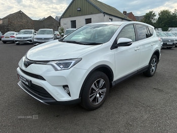Used Toyota RAV4 2017 for sale - 79413612: Photo