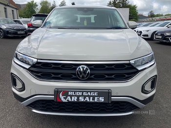 Used Volkswagen T-Roc 2023 for sale - 78587137: Photo
