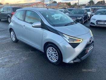 2022 - 1.0 VVT-i X-Play TSS 5dr