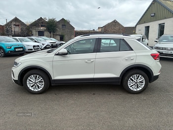 Used Volkswagen T-Roc 2023 for sale - 79304805: Photo