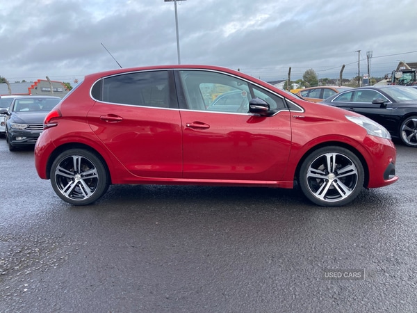 Used Peugeot 208 2017 for sale - 76153772: Photo 2