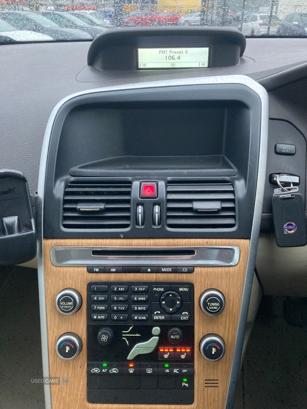 Used Volvo XC60 2010 for sale - 77497772: Photo 11