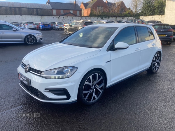 Used Volkswagen Golf 2017 for sale - 76850773: Photo 3