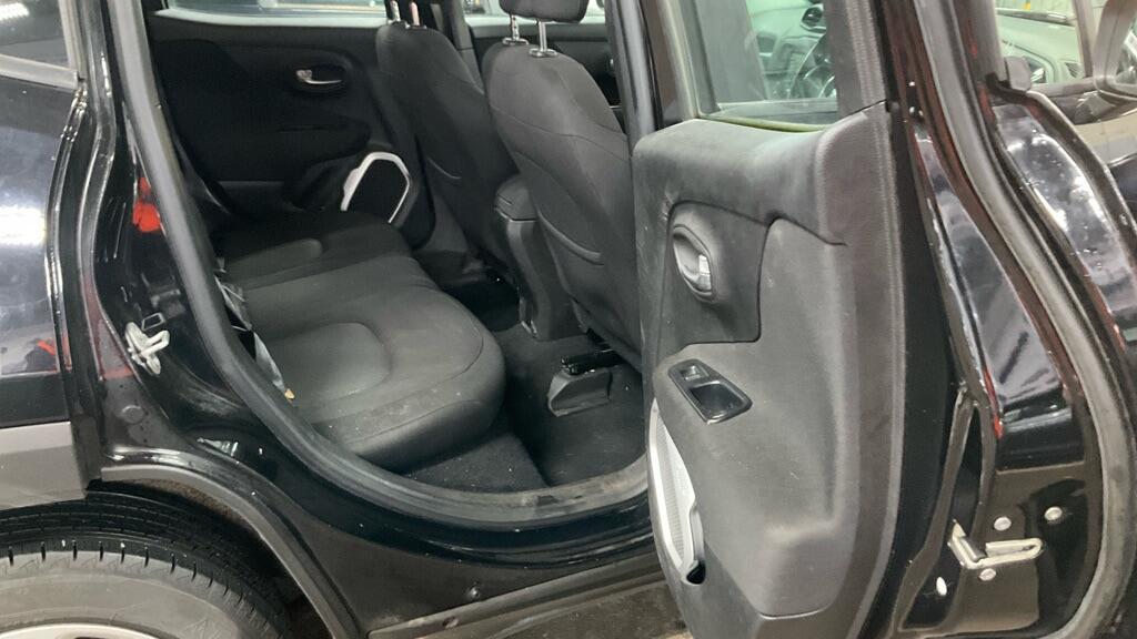 Used Jeep Renegade 2016 for sale - 76349410: Photo 8