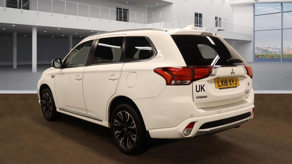 Used Mitsubishi Outlander 2018 for sale - 76349088: Photo 3