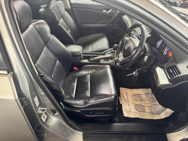 Used Honda Accord 2010 for sale - 75687240: Photo 37