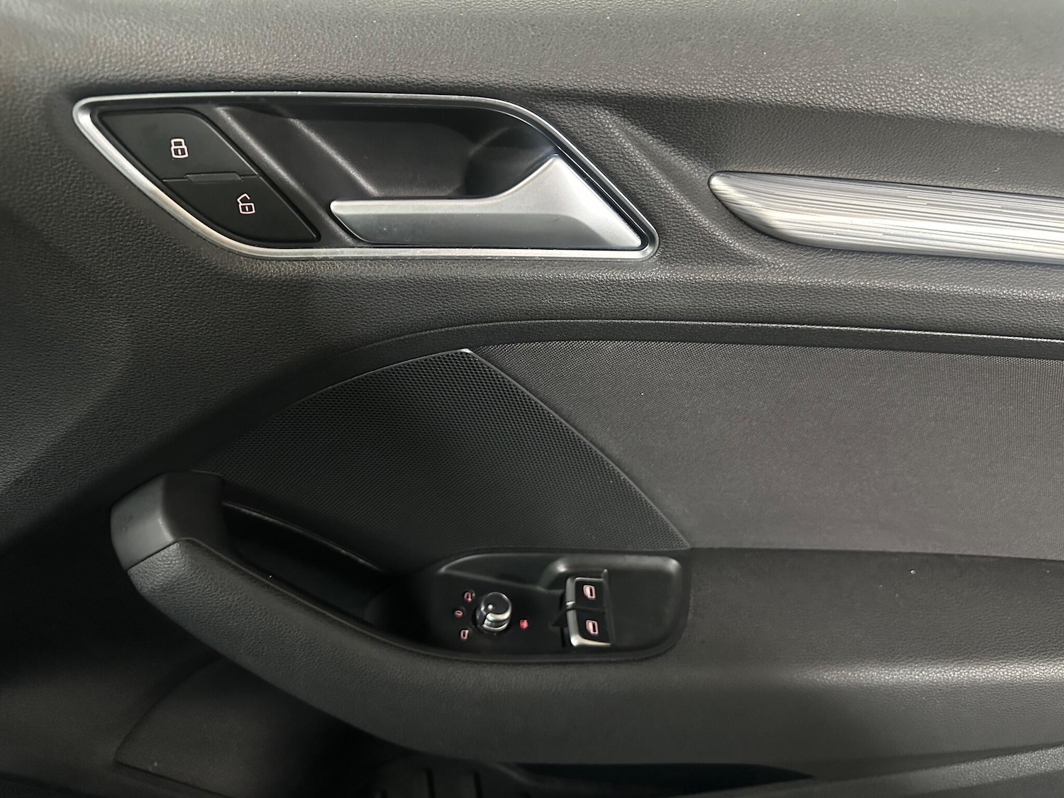 Used Audi A3 2015 for sale - 77143760: Photo 28