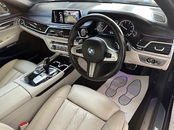 Used BMW 7 Series 2017 for sale - 76440922: Photo