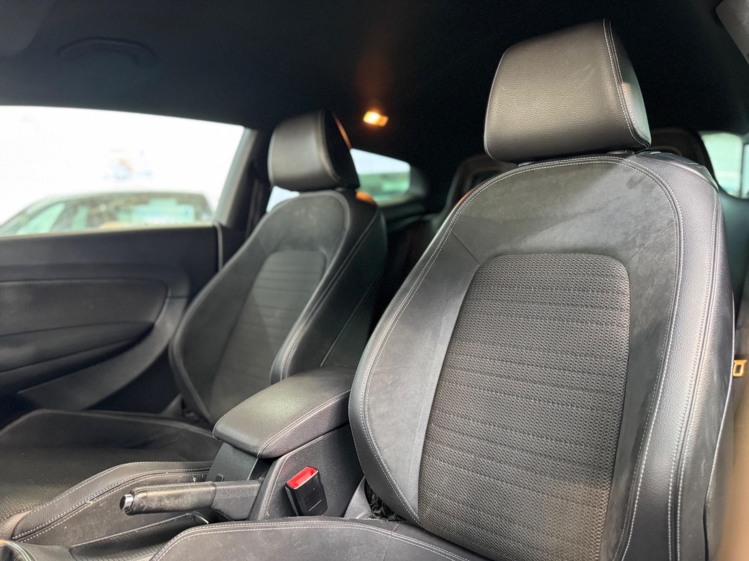 Used Volkswagen Scirocco 2017 for sale - 76485764: Photo 30