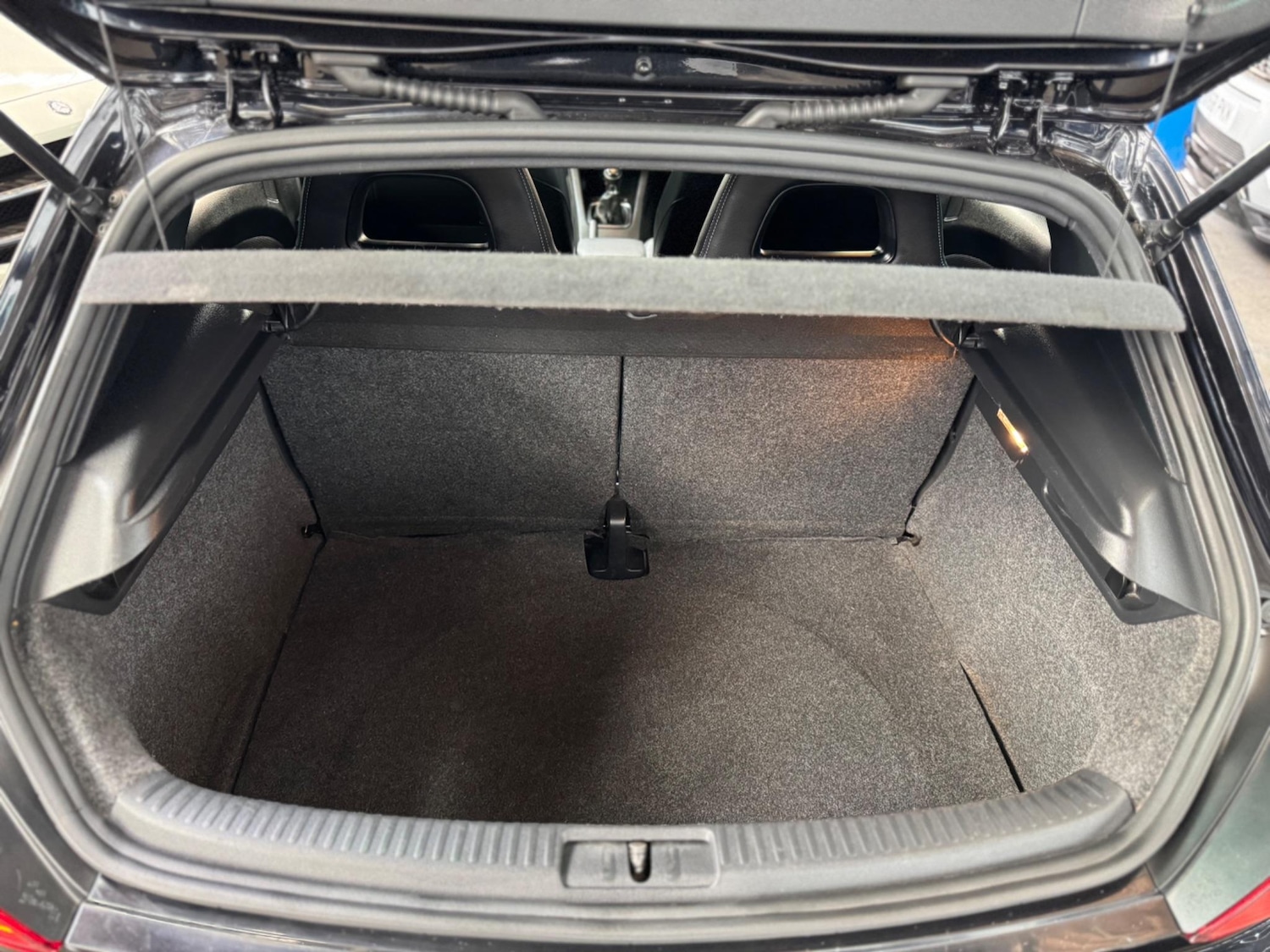 Used Volkswagen Scirocco 2017 for sale - 76485764: Photo 37