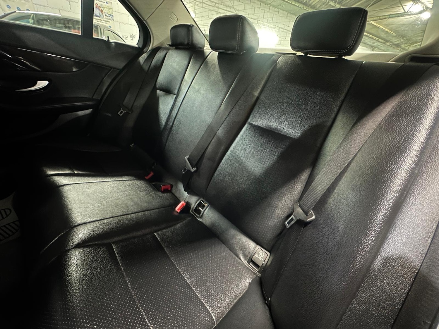 Used Mercedes-Benz C Class 2015 for sale - 76562428: Photo 20