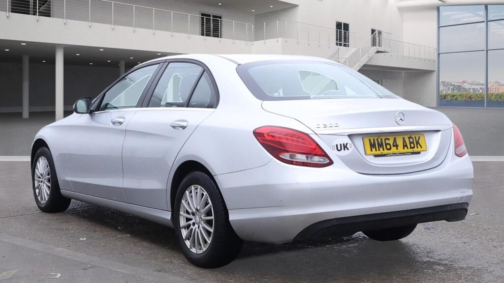 Used Mercedes-Benz C Class 2015 for sale - 76562428: Photo 3