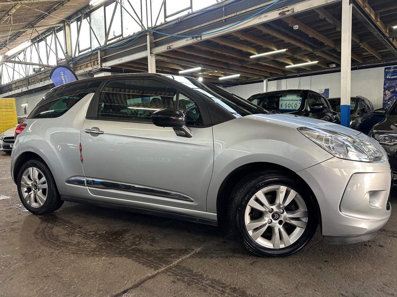 Used Citroen DS3 2010 for sale - 77695661: Photo 11