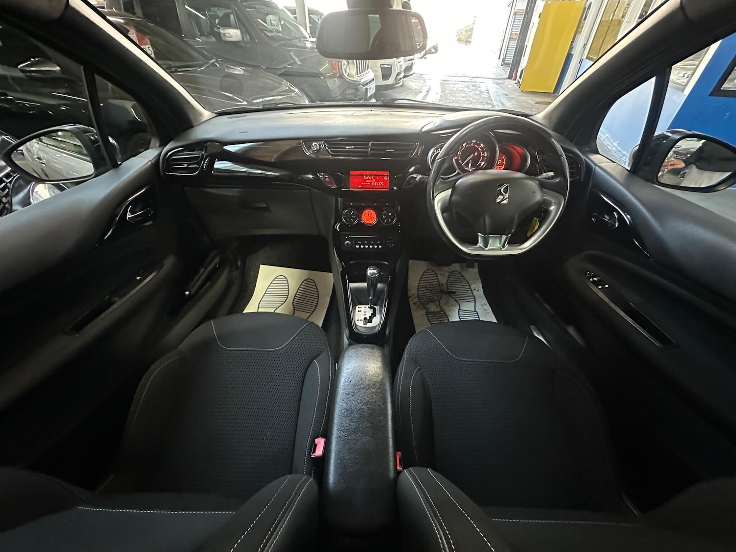 Used Citroen DS3 2010 for sale - 77695661: Photo 19