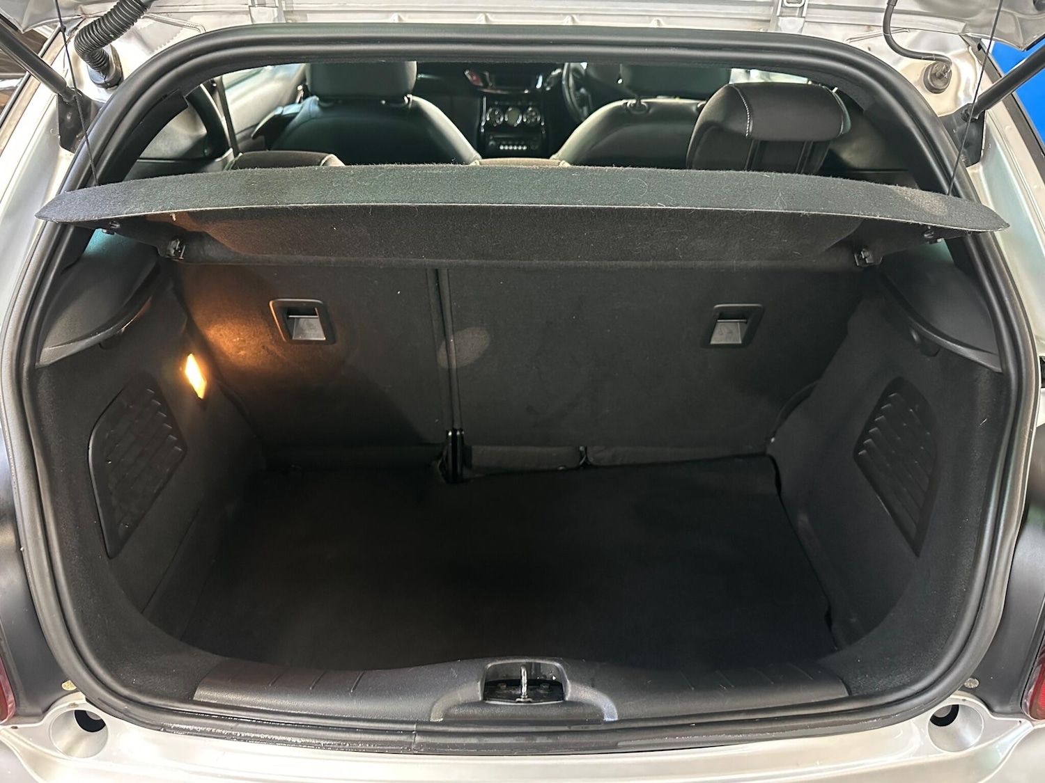 Used Citroen DS3 2010 for sale - 77695661: Photo 33