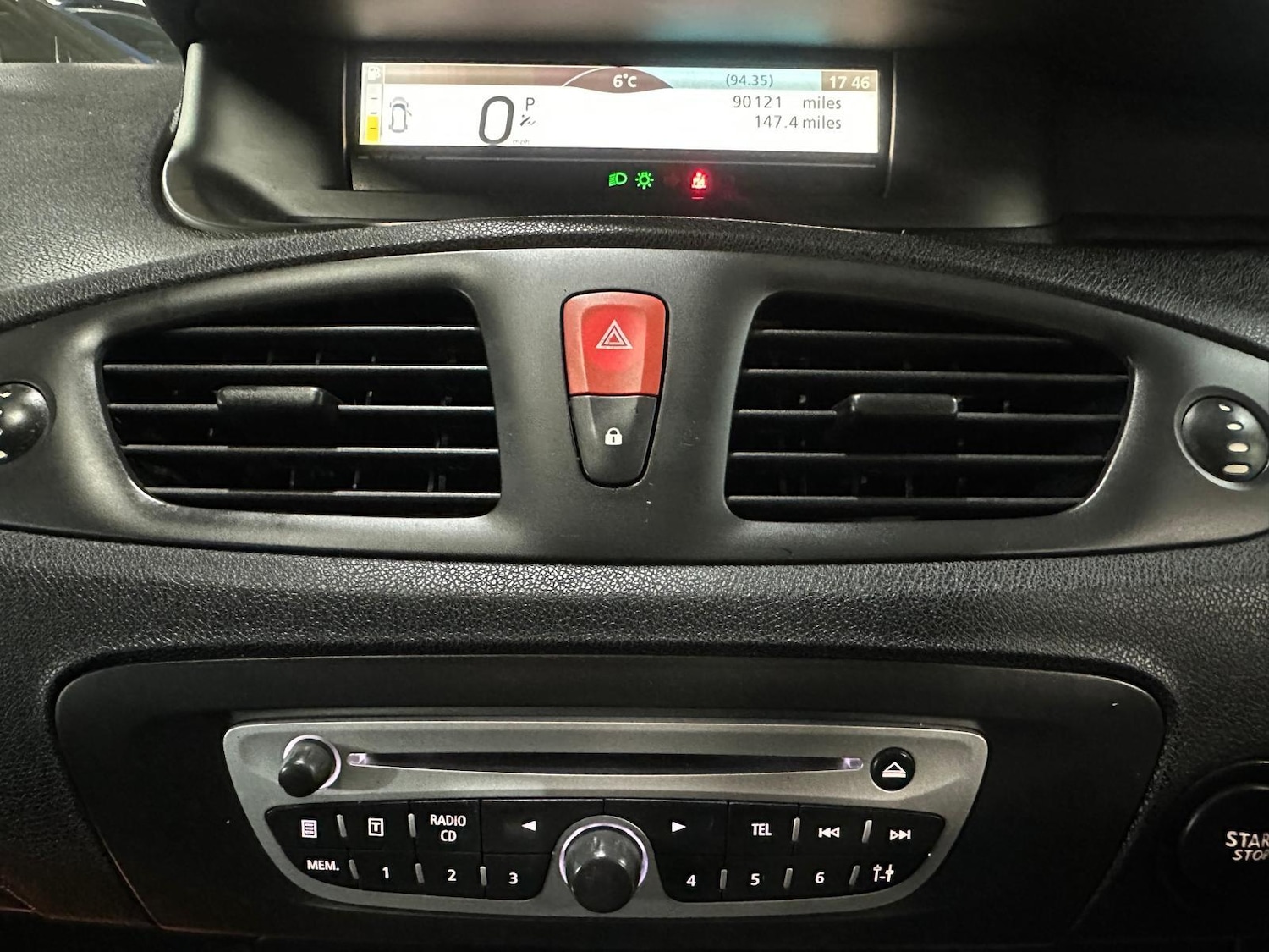 Used Renault Scenic 2009 for sale - 76715545: Photo 14