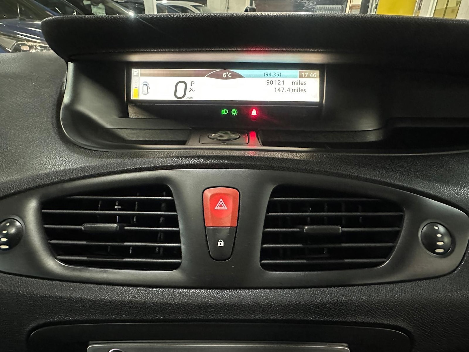 Used Renault Scenic 2009 for sale - 76715545: Photo 15