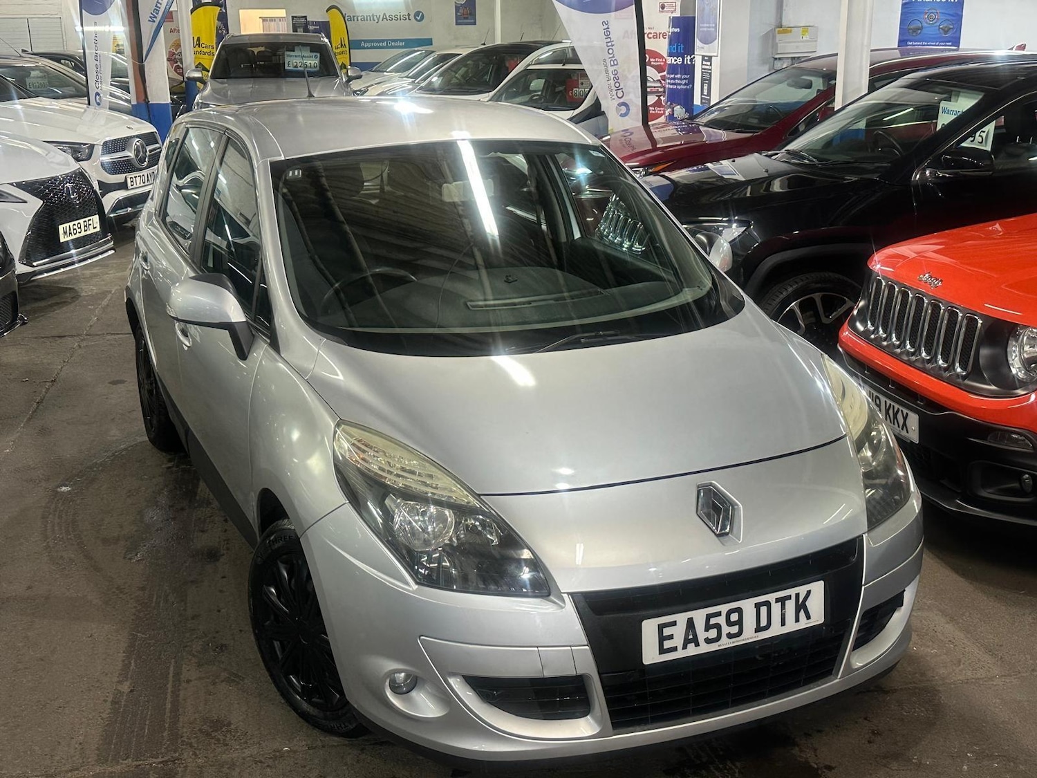 Used Renault Scenic 2009 for sale - 76715545: Photo 2