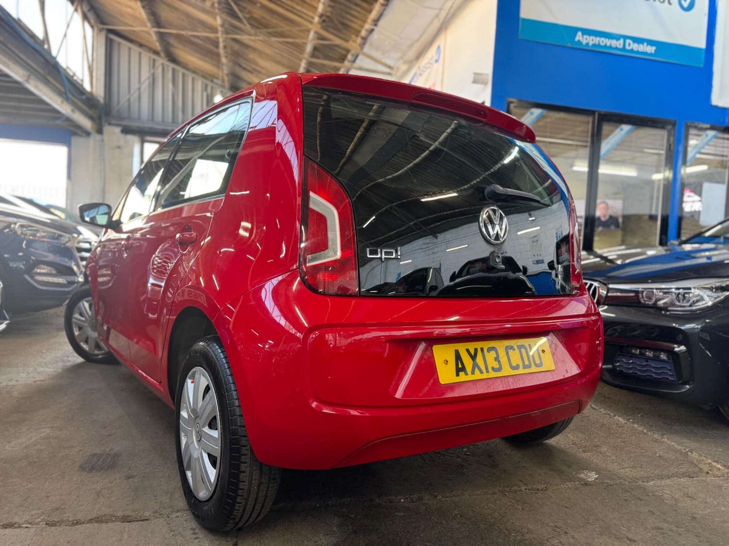 Used Volkswagen up! 2013 for sale - 76913892: Photo 13