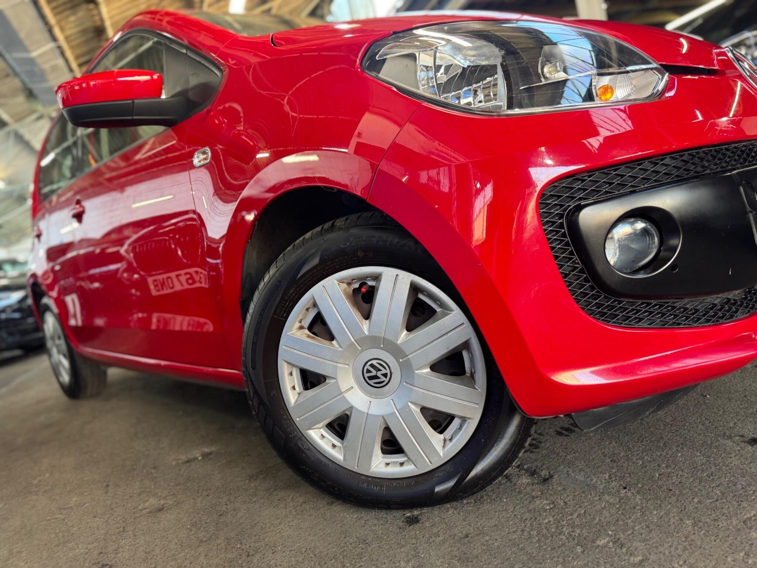 Used Volkswagen up! 2013 for sale - 76913892: Photo 18