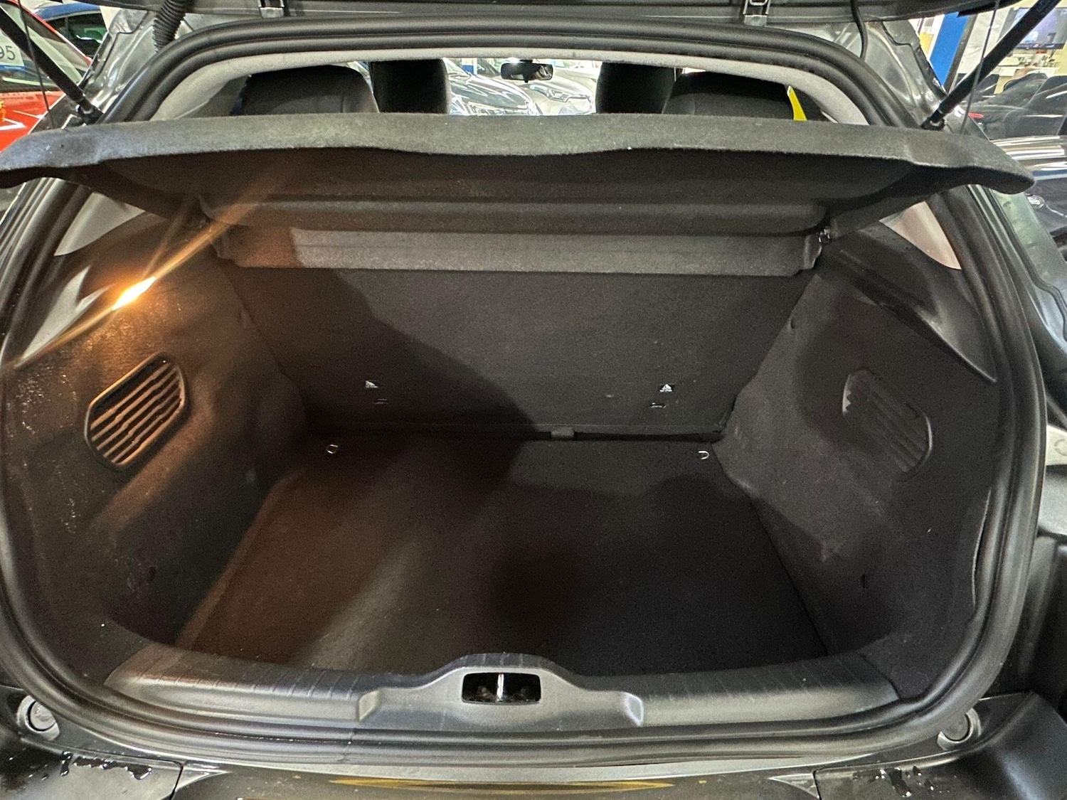 Used Citroen C4 Cactus for sale - 76742827: Photo 33