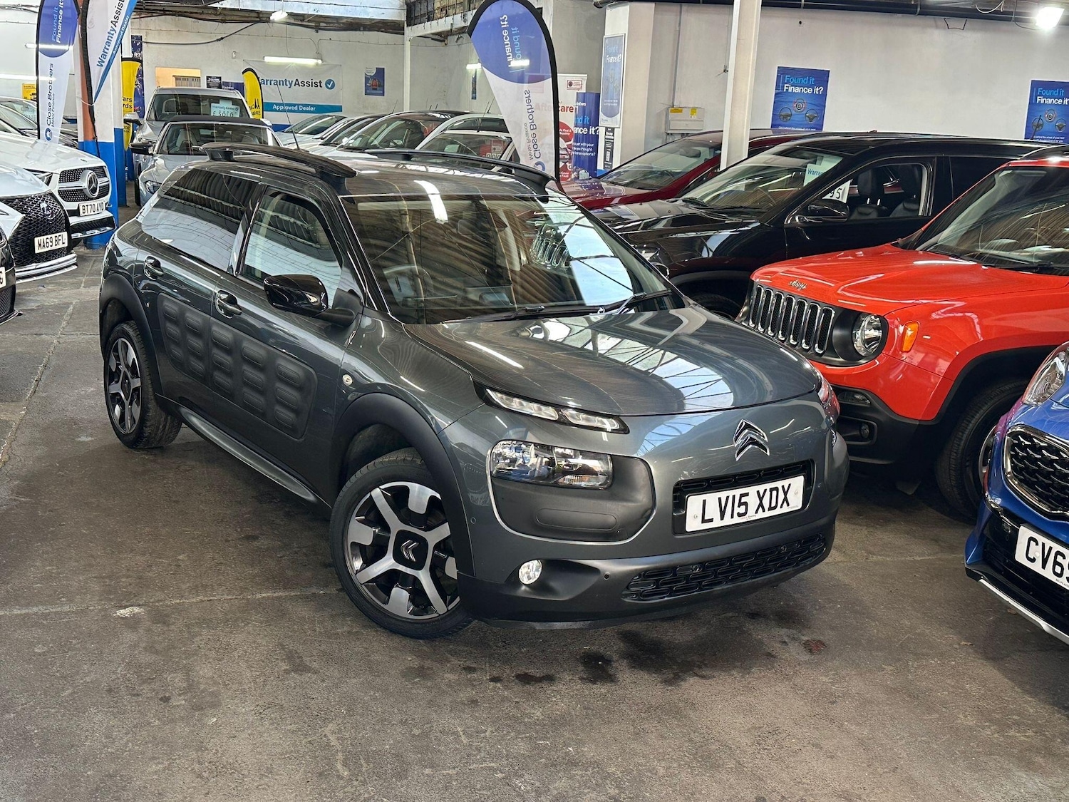 Used Citroen C4 Cactus for sale - 76742827: Photo 8