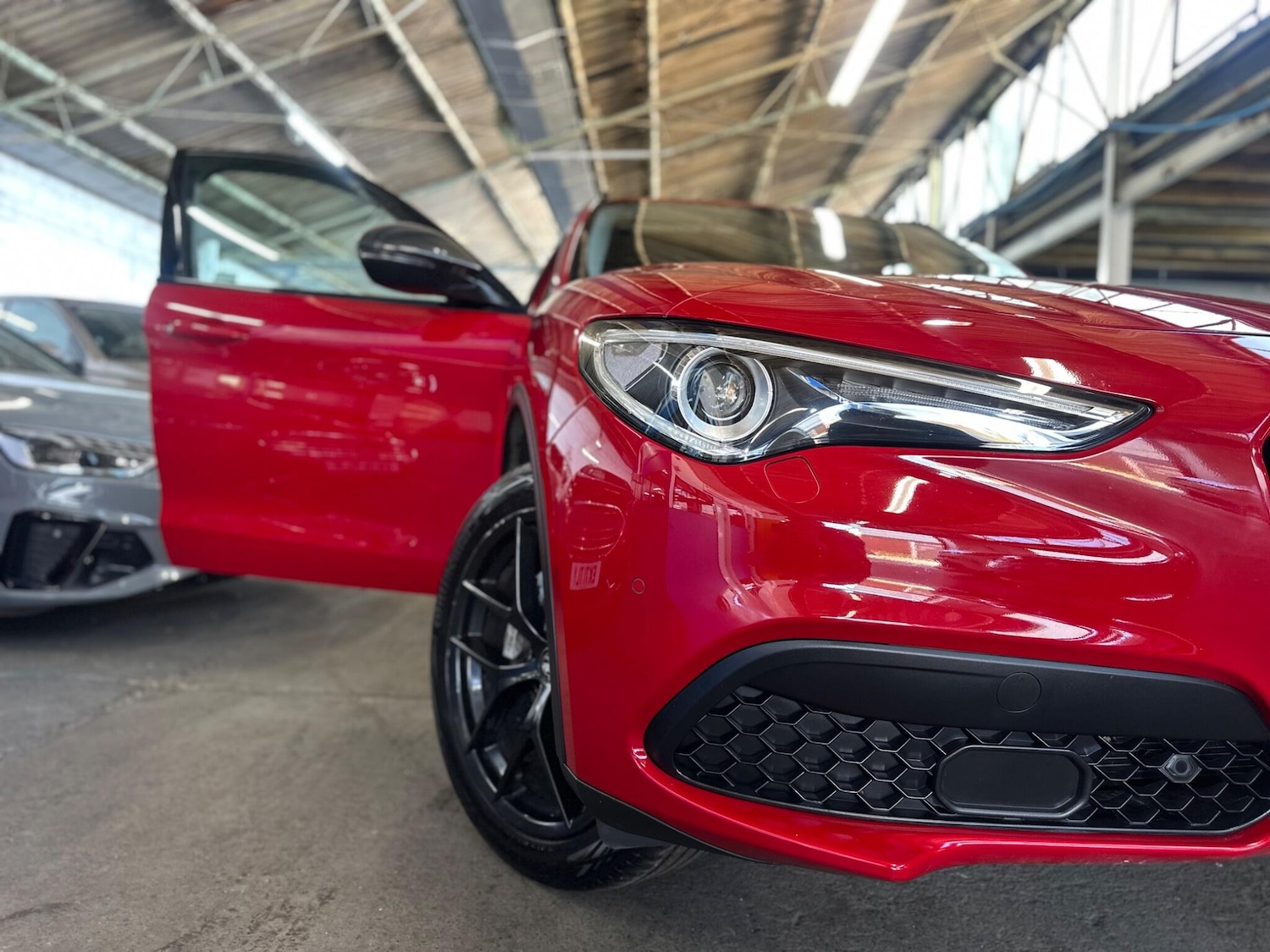 Used Alfa Romeo Stelvio 2018 for sale - 78035184: Photo 3