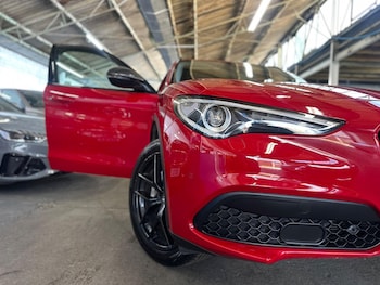 Used Alfa Romeo Stelvio 2018 for sale - 78035184: Photo