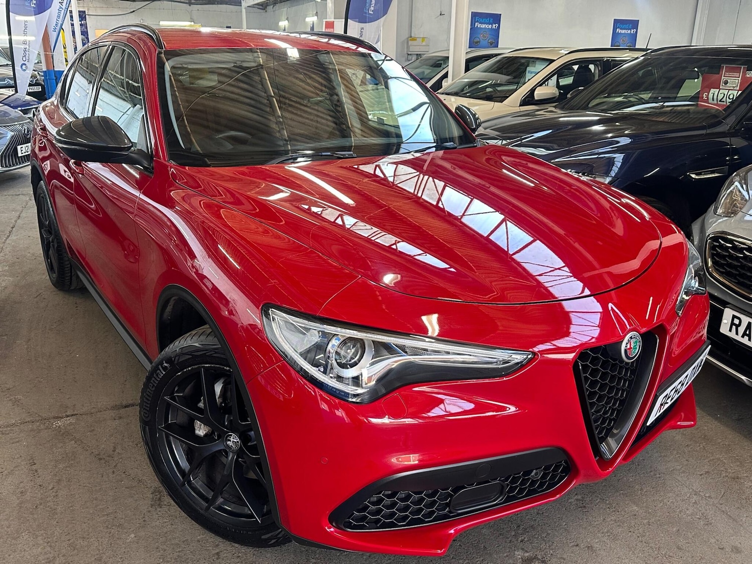 Used Alfa Romeo Stelvio 2018 for sale - 78035184: Photo 9