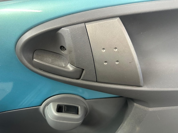 Used Peugeot 107 2010 for sale - 75051665: Photo 16
