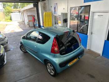 Used Peugeot 107 2010 for sale - 75051665: Photo