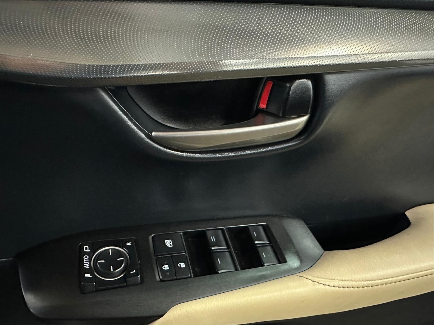 Used Lexus NX 2016 for sale - 76349257: Photo 34