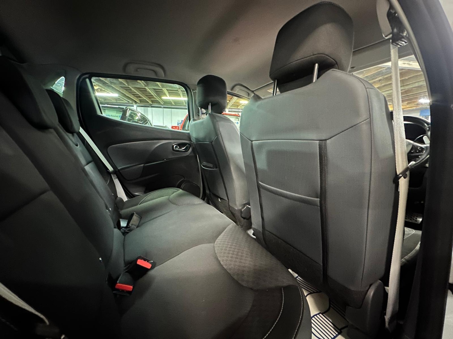 Used Renault Clio 2014 for sale - 76666486: Photo 28