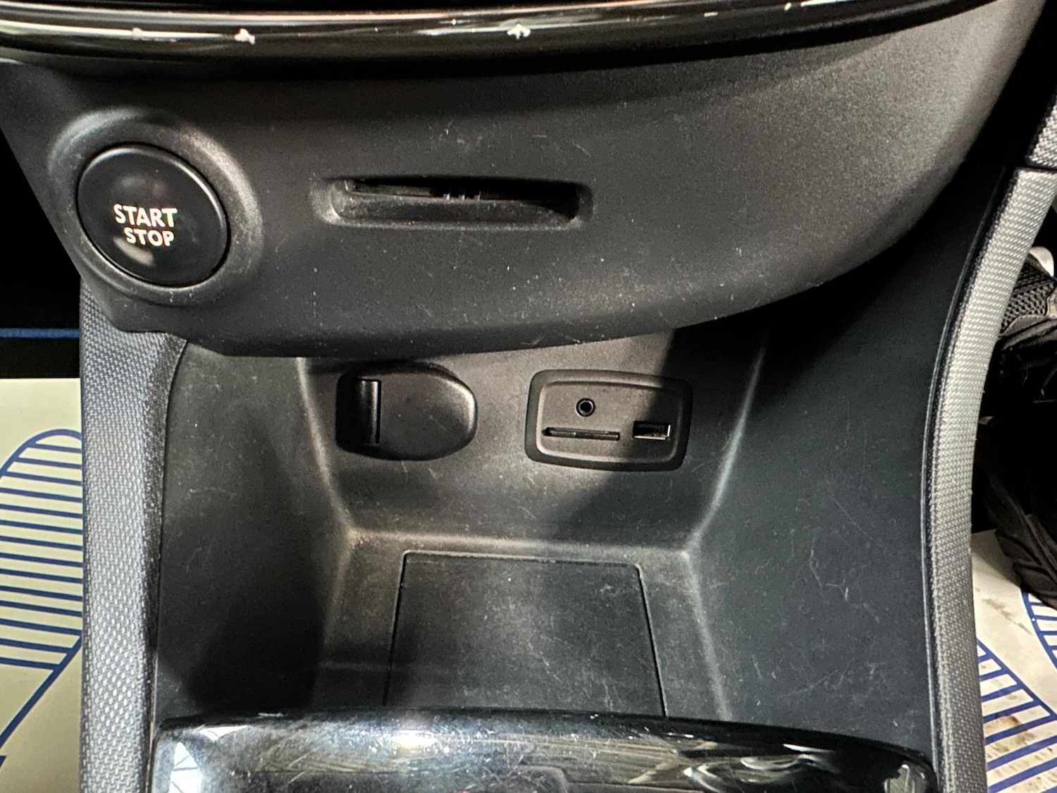 Used Renault Clio 2014 for sale - 76666486: Photo 36