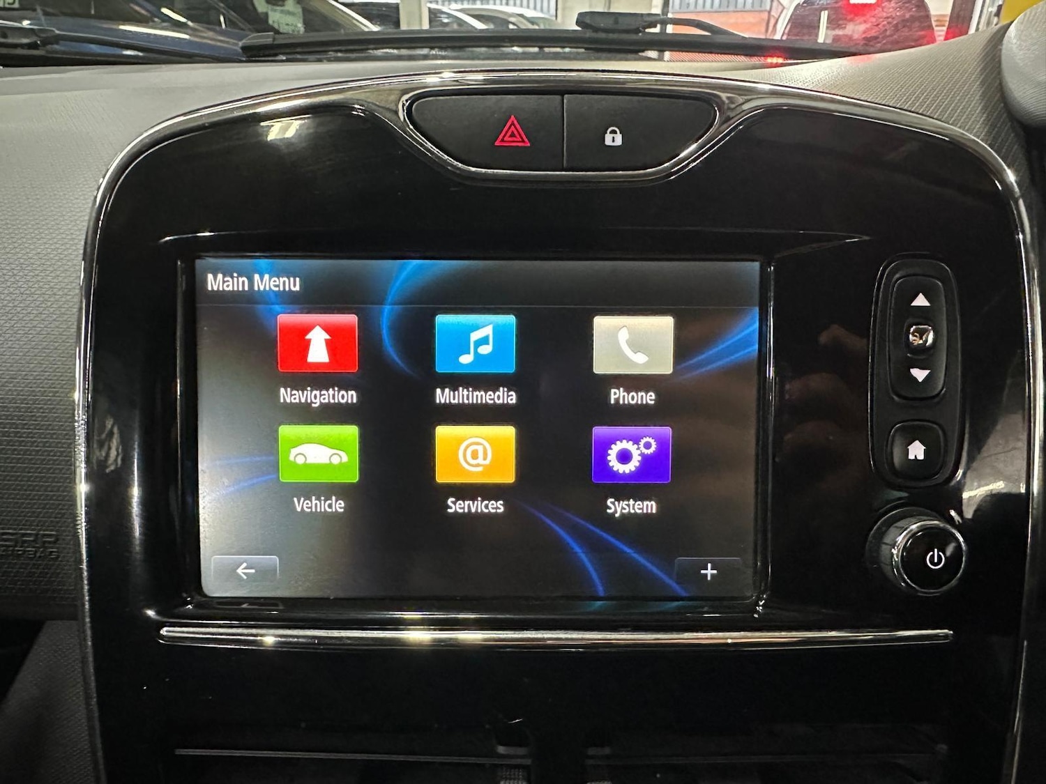 Used Renault Clio 2014 for sale - 76666486: Photo 5