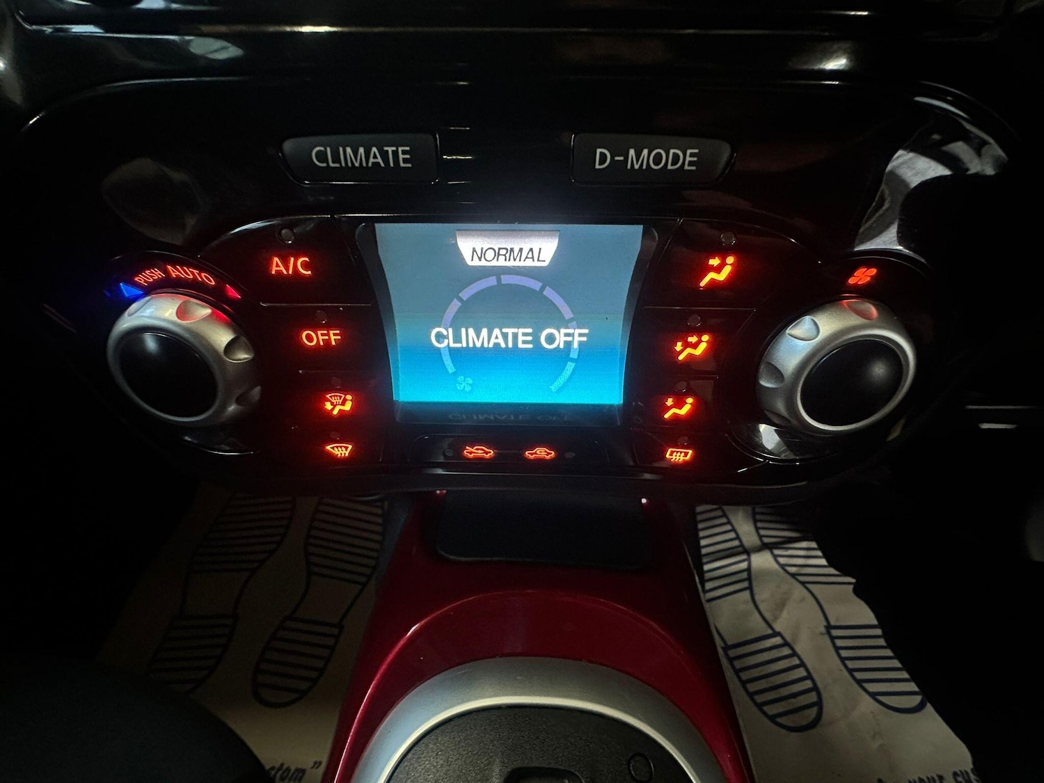 Used Nissan Juke 2016 for sale - 76666678: Photo 14