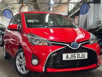 Used Toyota Yaris 2015 for sale - 79794530: Photo