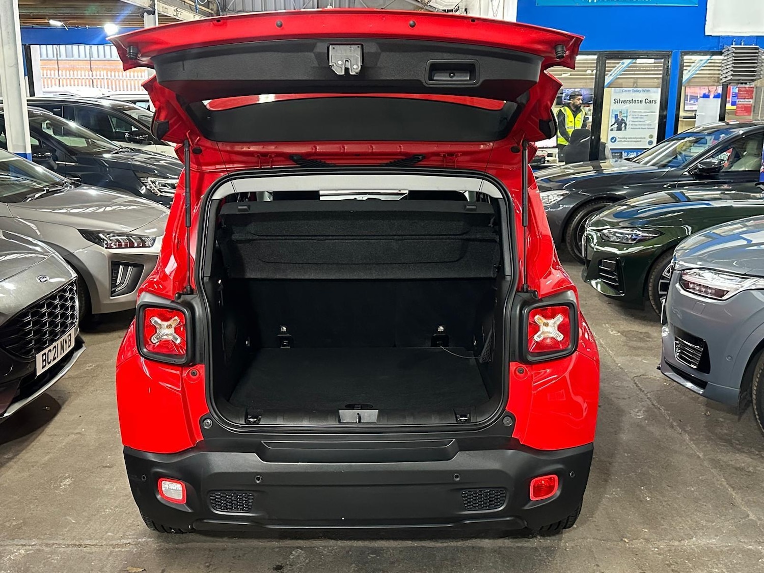 Used Jeep Renegade 2019 for sale - 76990306: Photo 30