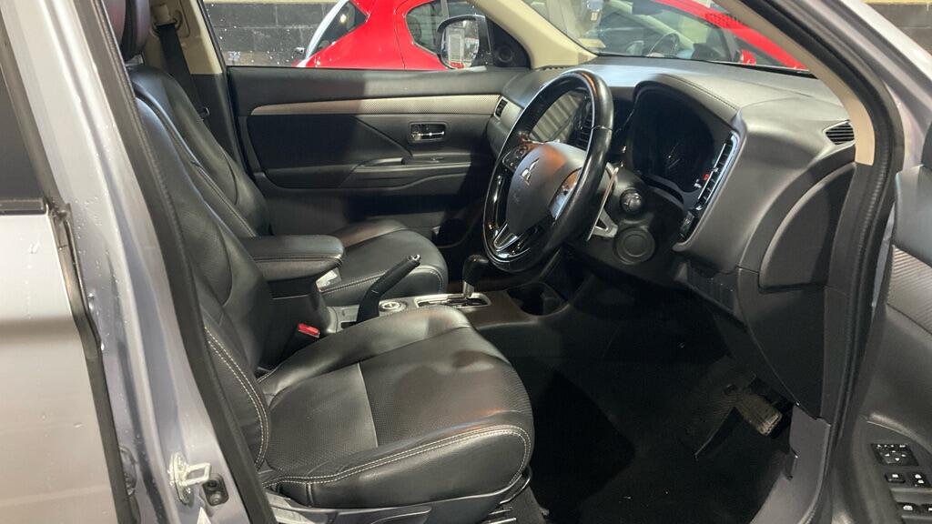 Used Mitsubishi Outlander 2016 for sale - 77454894: Photo 15