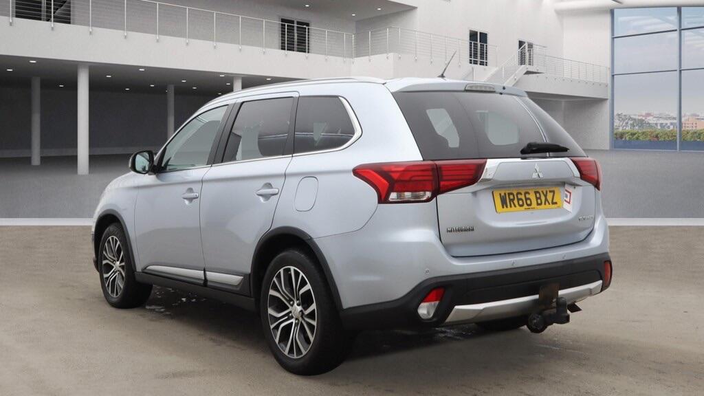 Used Mitsubishi Outlander 2016 for sale - 77454894: Photo 9