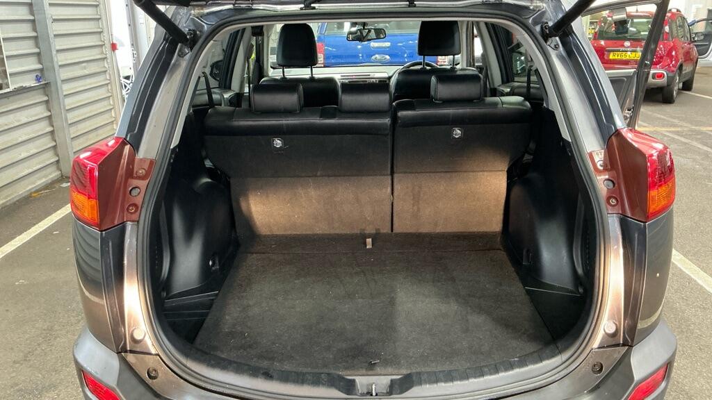 Used Toyota RAV4 2014 for sale - 77456255: Photo 13