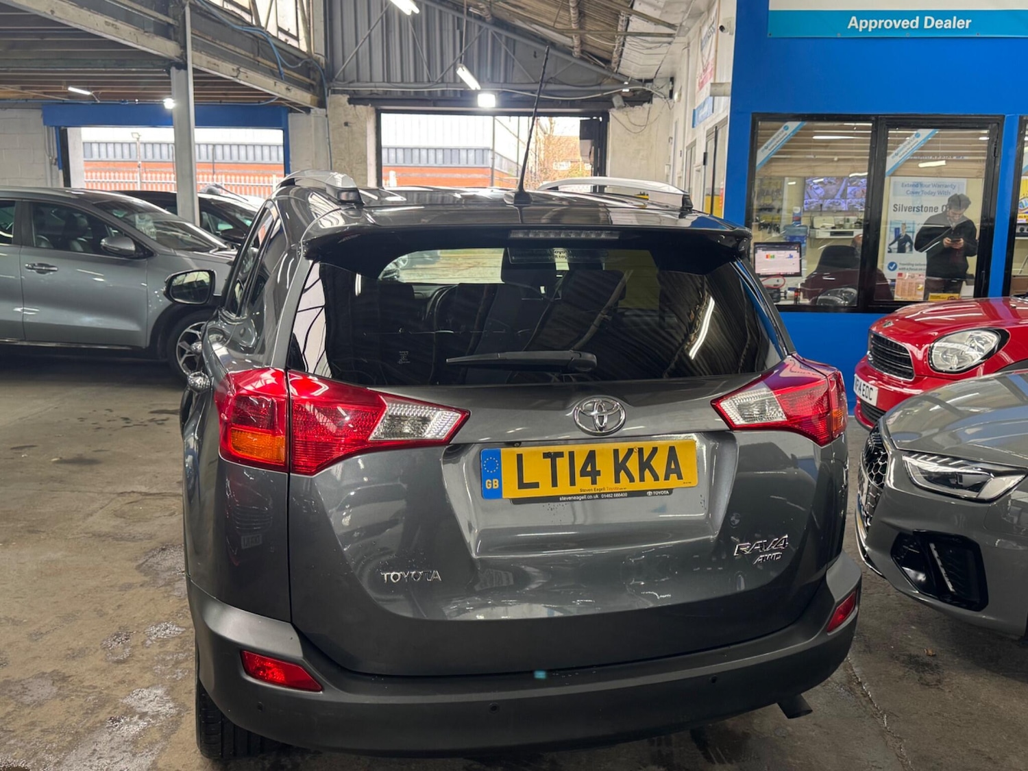 Used Toyota RAV4 2014 for sale - 77456255: Photo 17