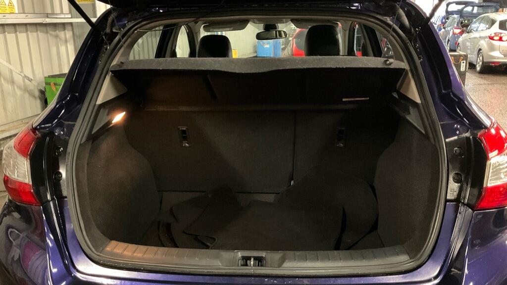 Used Nissan Pulsar 2015 for sale - 76561669: Photo 38