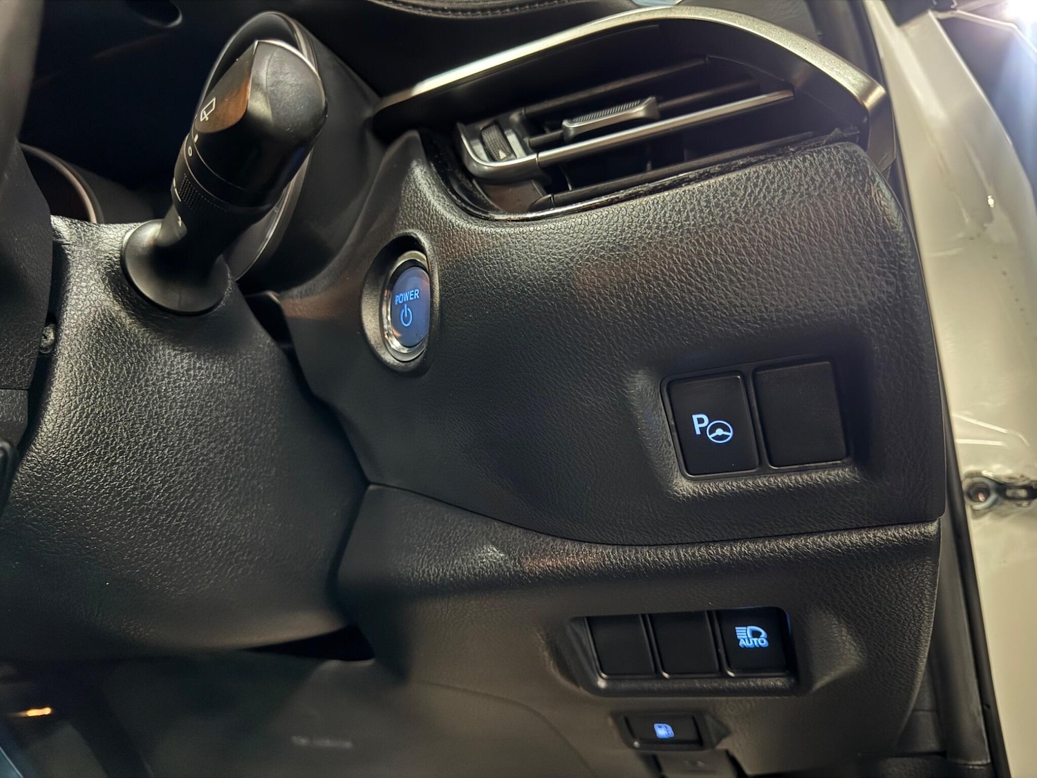 Used Toyota C-HR 2018 for sale - 77278723: Photo 32