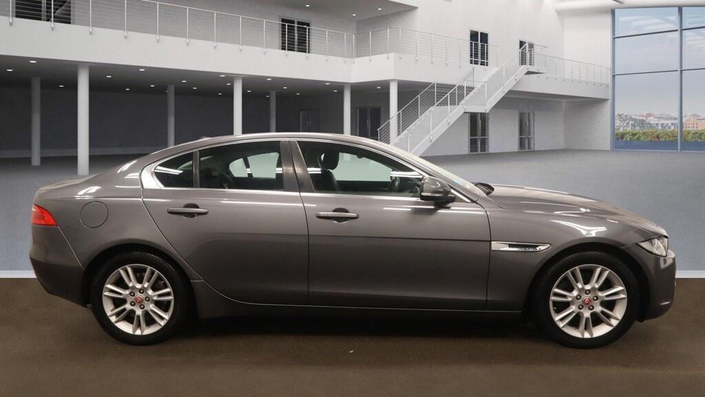 Used Jaguar XE 2015 for sale - 77315459: Photo 11