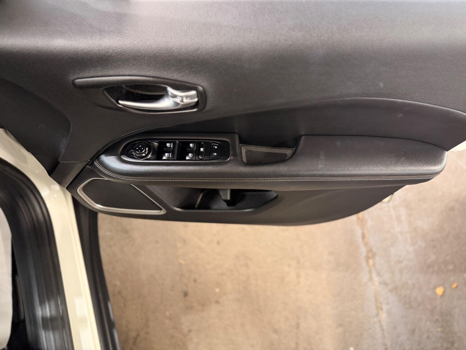 Used Jeep Compass for sale - 77909139: Photo 46